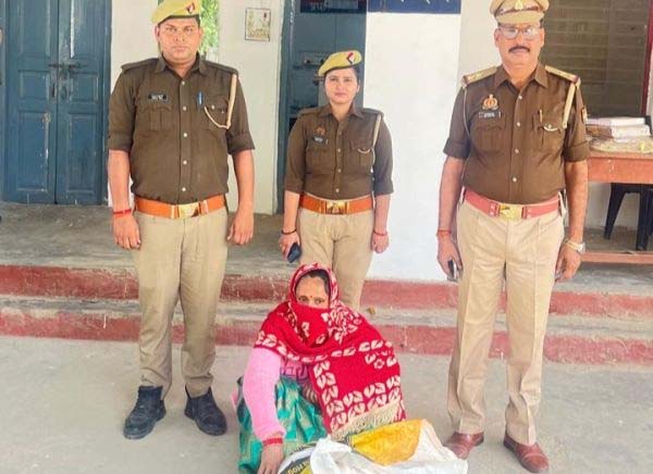   5 किलो 600 ग्राम गांजा के साथ महिला गिरफ्तार, गई जेल, पति फरार